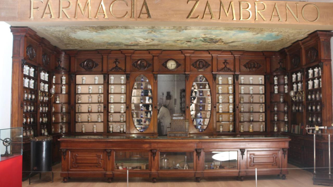 Imagen representativa de la Farmacia Zambrano