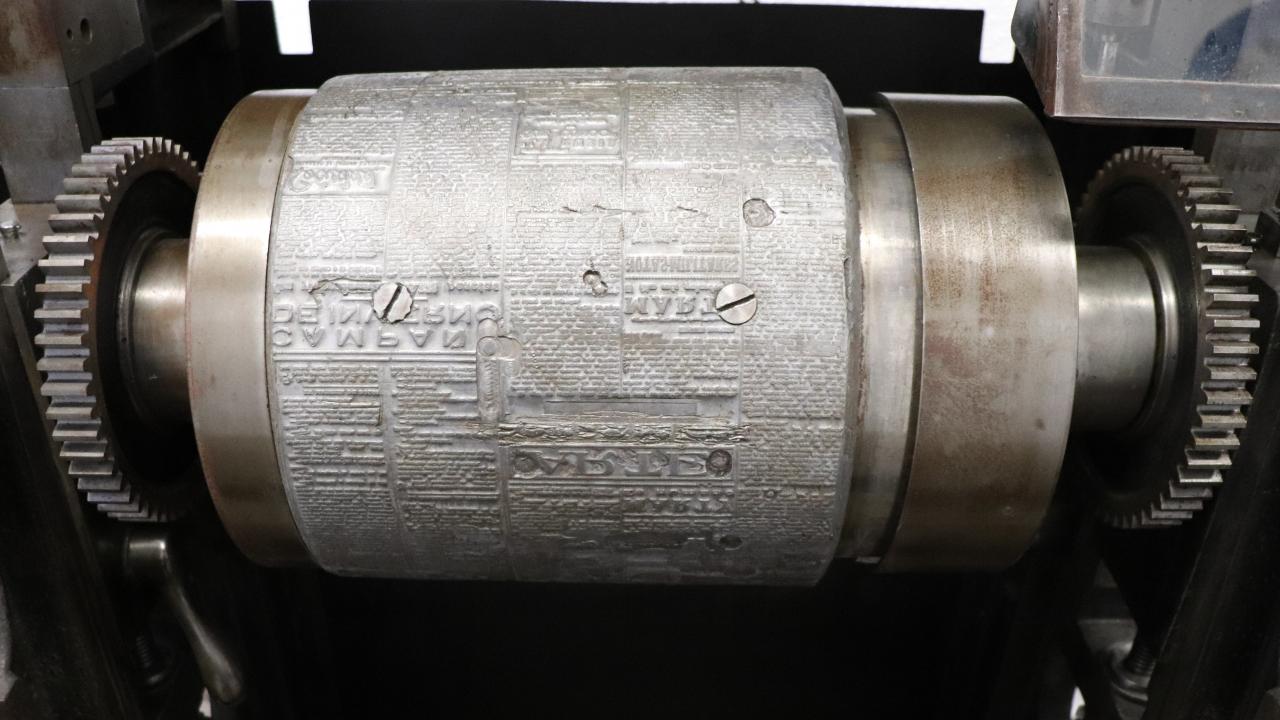 Detalle de una de las máquinas del Diario Patria