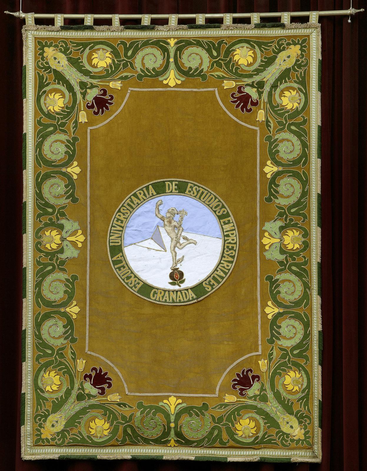 Repostero de la Facultad de Ciencias Económicas y Empresariales