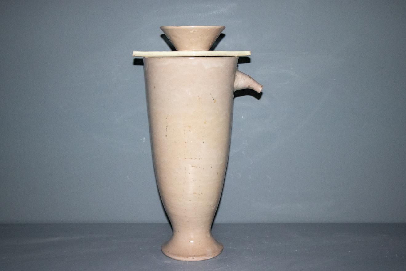 Pieza cerámica de laboratorio